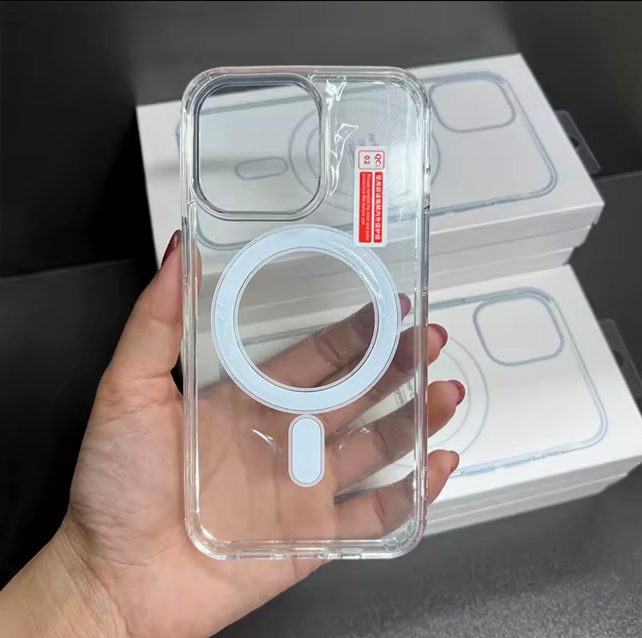 Cover MagSafe per Apple iPhone 15 / 16 / 17 Pro e Pro Max. antiurto eleganza e protezione